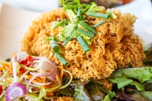 ยำปลาดุกฟู