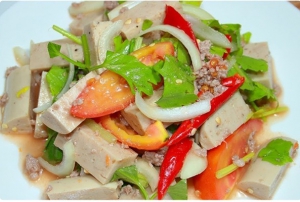 ยำหมูยอ