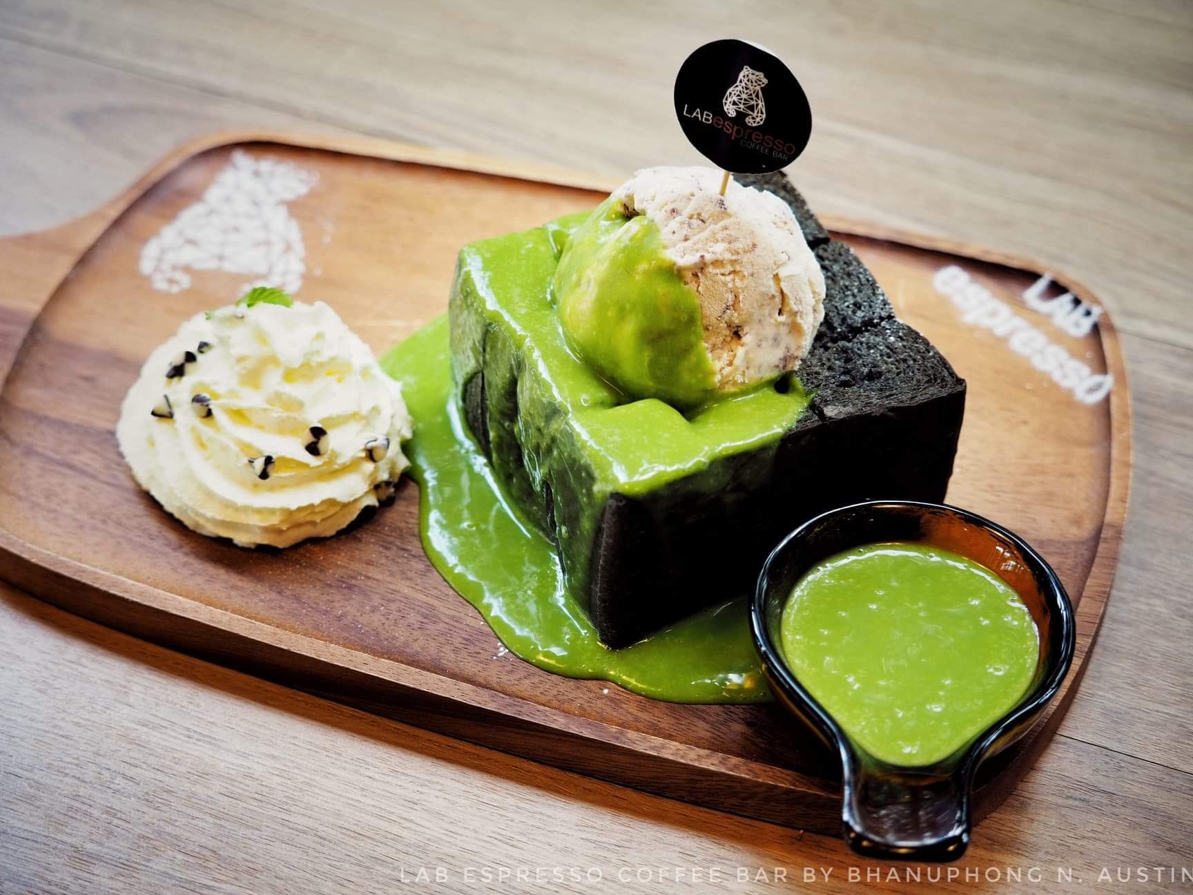 กรีนทีใบเตย ลาวา แบล็คโทสต์ 