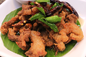 หมูสามชั้นทอดเกลือ