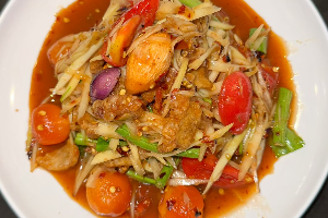 ตำกากหมู ไข่แดงเค็ม