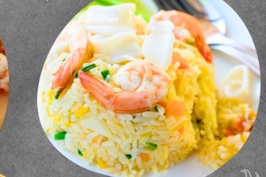 ข้าวผัดทะเล(បាយឆាគ្រឿងសាមុទ្រ)