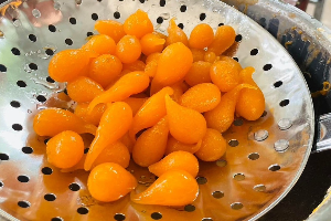ทองหยด