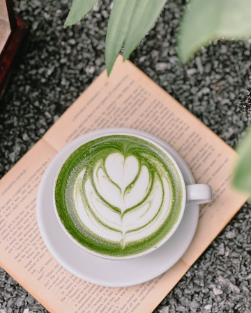 Hot​ Matcha​ Latte