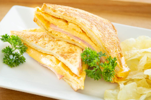 Classic Ham & Cheese Sandwich 