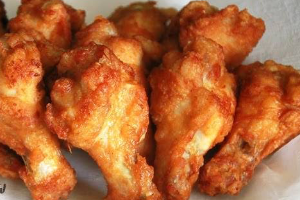 น่องไก่ทอดน้ำปลาะพรีเมียม (“PREMIUM”FRIED CHICKEN LEG WITH FISH SAUCE)