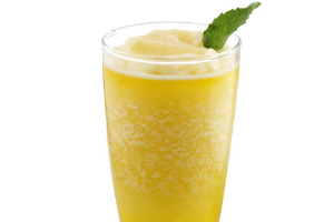 สัปปะรดปั่น (PINEAPPLE MILK SMOOTHIE)