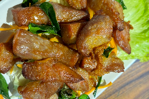 หมูแดดเดียวทอด