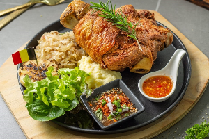 0014  ขาหมูเยอรมัน