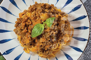 Spaghetti Sauce with Wagyu Ground Beef – East Meets West