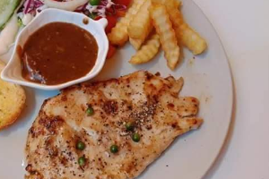 สเต็กไก่พริกไทดำ