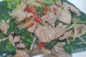 ผัดกะเพราหมู/ไก่/เนื้อ