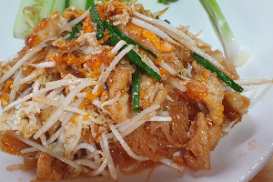 ผัดไทยไก่