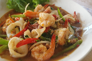 ผัดกะเพราทะเล