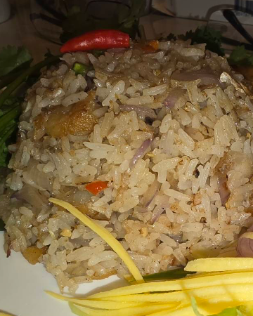 ข้าวผัดปลากุเลา (ไม่รับปลาชิ้น)