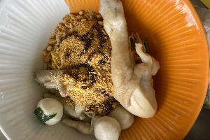 ก๋วยเตี๋ยวเเห้ง