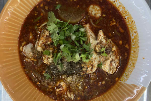 ก๋วยเตี๋ยวเรือเนื้อต้มยำ