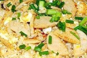 ข้าวผัดหมูยอ