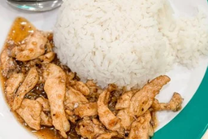 ข้าวไก่กะเทียม