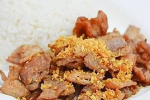 ข้าวเนื้อกะเทียม