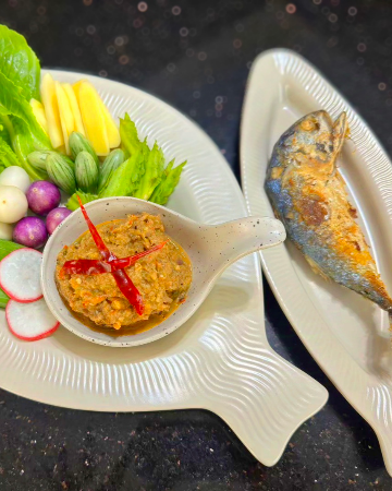 น้ำพริกปลาทู+ปลาทูทอด