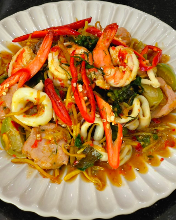 ผัดฉ่าทะเล