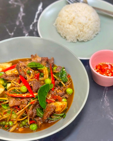 ข้าวผัดฉ่าเนื้อ