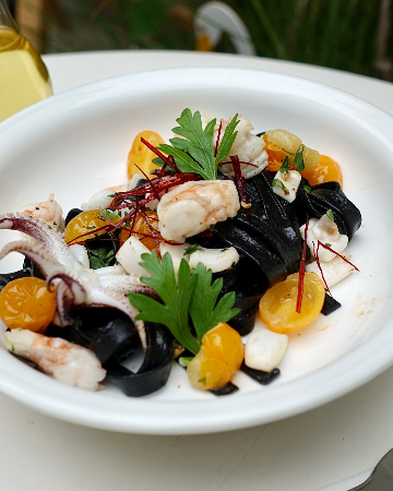 Fettuccine di Mare al Nero di Seppia