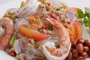 ยำวุ้นเส้นโบราณ