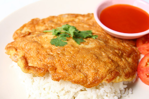 ข้าวไข่เจียวหมู | Pork Omelet with Rice