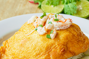 ข้าวไข่เจียวกุ้ง | Shrimp Omelet with Rice