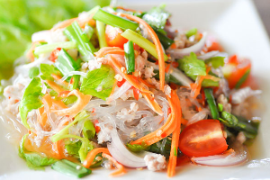 ยำวุ้นเส้นหมู | Spicy Glass Noodle Salad with Pork