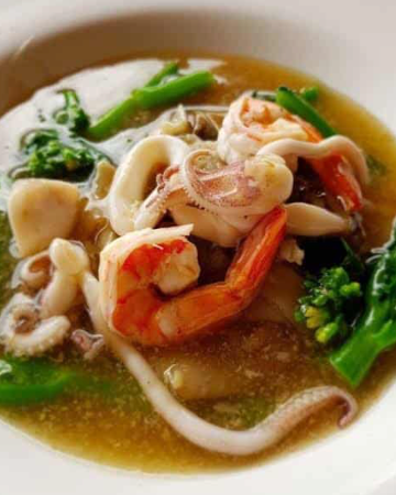 ราดหน้า ทะเล คะน้าฮ่องกง