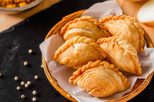 กะหรี่พัฟ ใส้ถั่วเหลือง