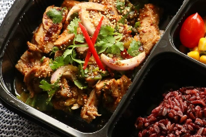 ข้าวไรซ์เบอร์รี่+อกไก่ย่างน้ำตก