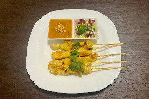 Chicken Satay (ქათამი სატაი)