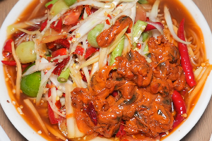 ตำหอย | Papaya Salad with Shellfish