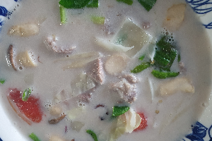 ต้มข่าหมู/ไก่