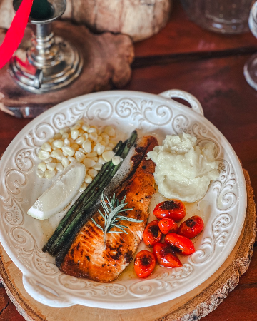 Salmon Steak  / แซลมอนสเต็ก