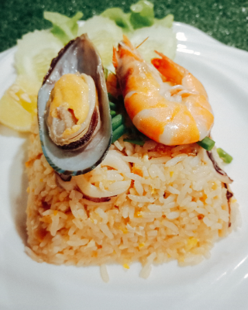 ข้าวผัดทะเล
