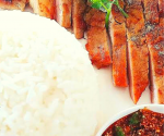 ข้าวหมูย่างจิ้มแจ่ว