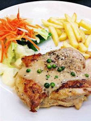 Chicken Breast with Black Pepper Steak (สเต็กไก่พริกไทยดำ)