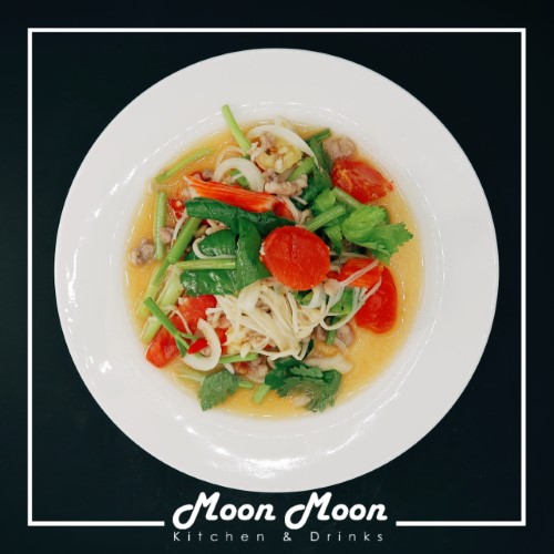 ยำไข่แดงเค็ม Salted Egg Yolk Spicy Salad