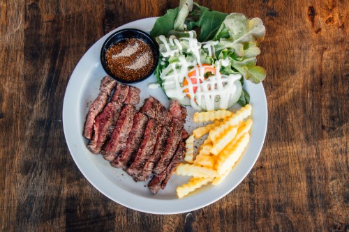 สเต็กเนื้อดรายเอจ