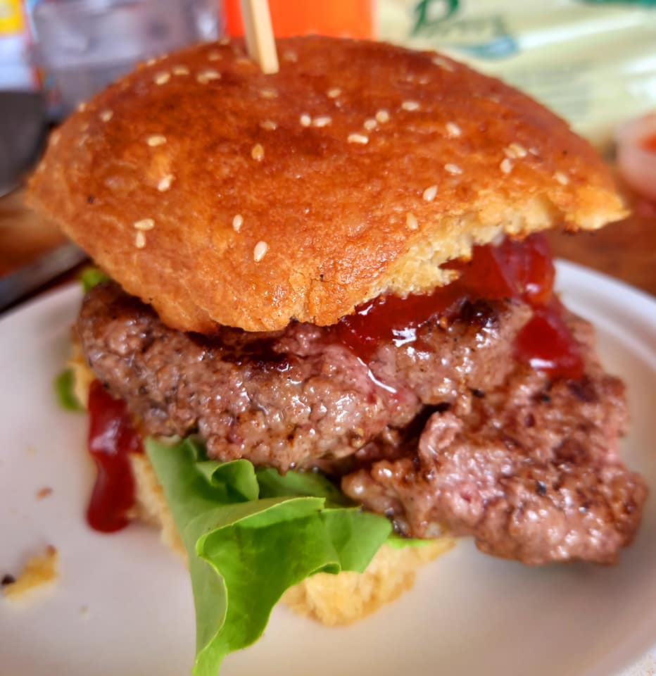 เบอร์เกอร์เนื้อ