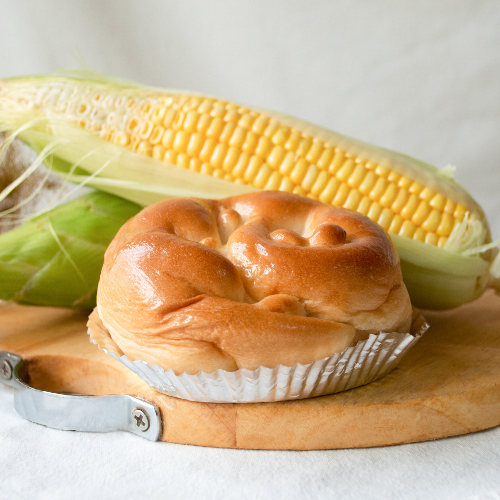  ขนมปังไส้ข้าวโพด (ลูกใหญ่)