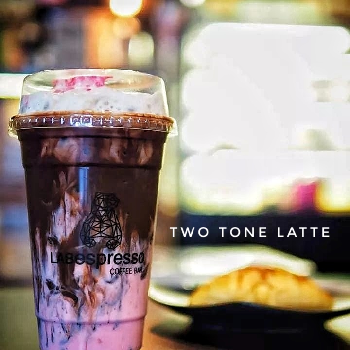 Two  Tone Latte ทูโทนลาเต้