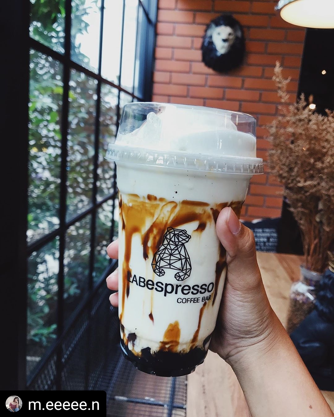 นมสดบราวน์ชูก้า+ไข่มุกบุกบราวน์ชูก้า Fresh Milk Brown Sugar