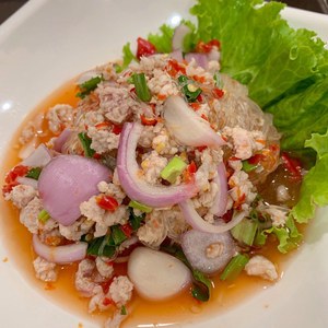 ยำวุ้นเส้นหมูสับ