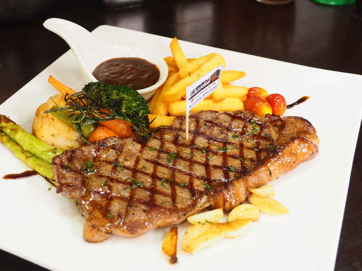 สเต็กเนื้อริบอายออสเตรเลีย (250g)